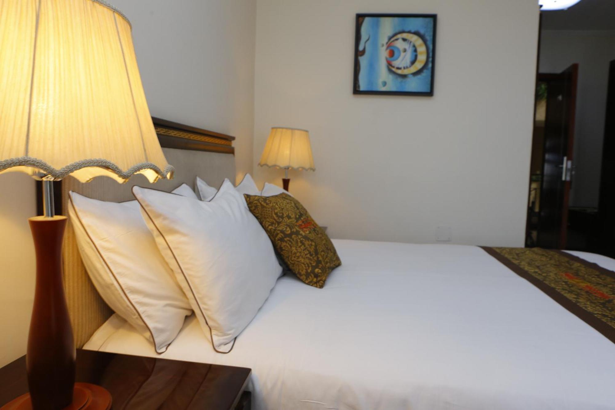 Wassamar Hotel Addis Abeba Buitenkant foto