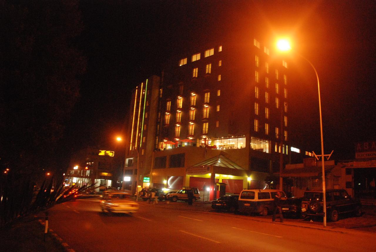 Wassamar Hotel Addis Abeba Buitenkant foto