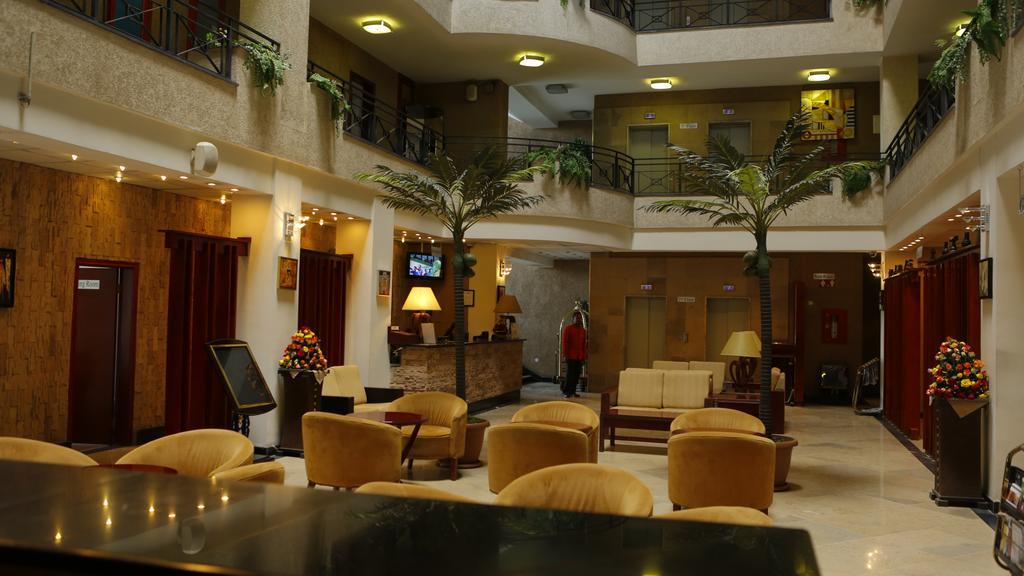 Wassamar Hotel Addis Abeba Buitenkant foto